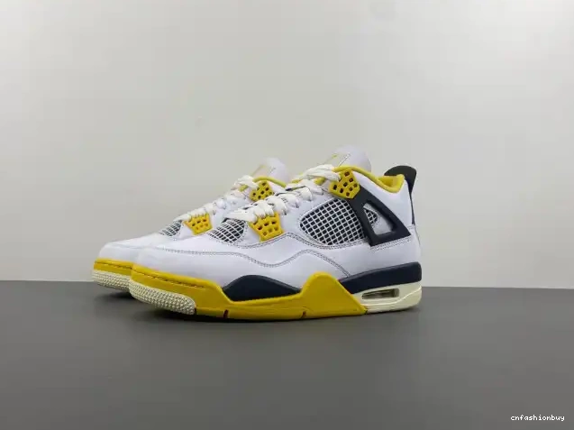 Sulfur Air Vivid AQ9129-101 WNNS 4 Jordan 0414
